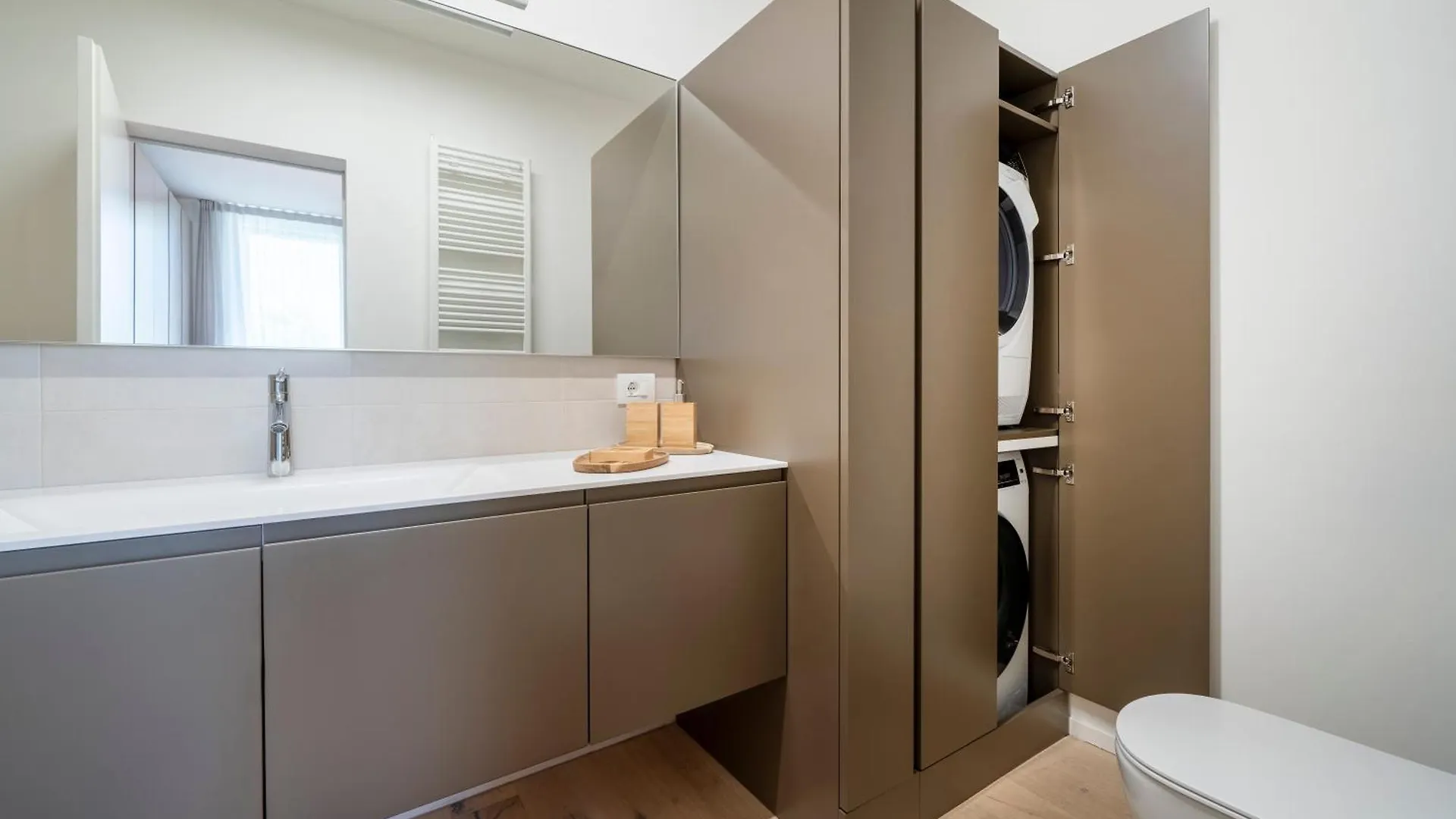 Lägenhet Asia Comfort Suite Battaglia Appartamenti Milano